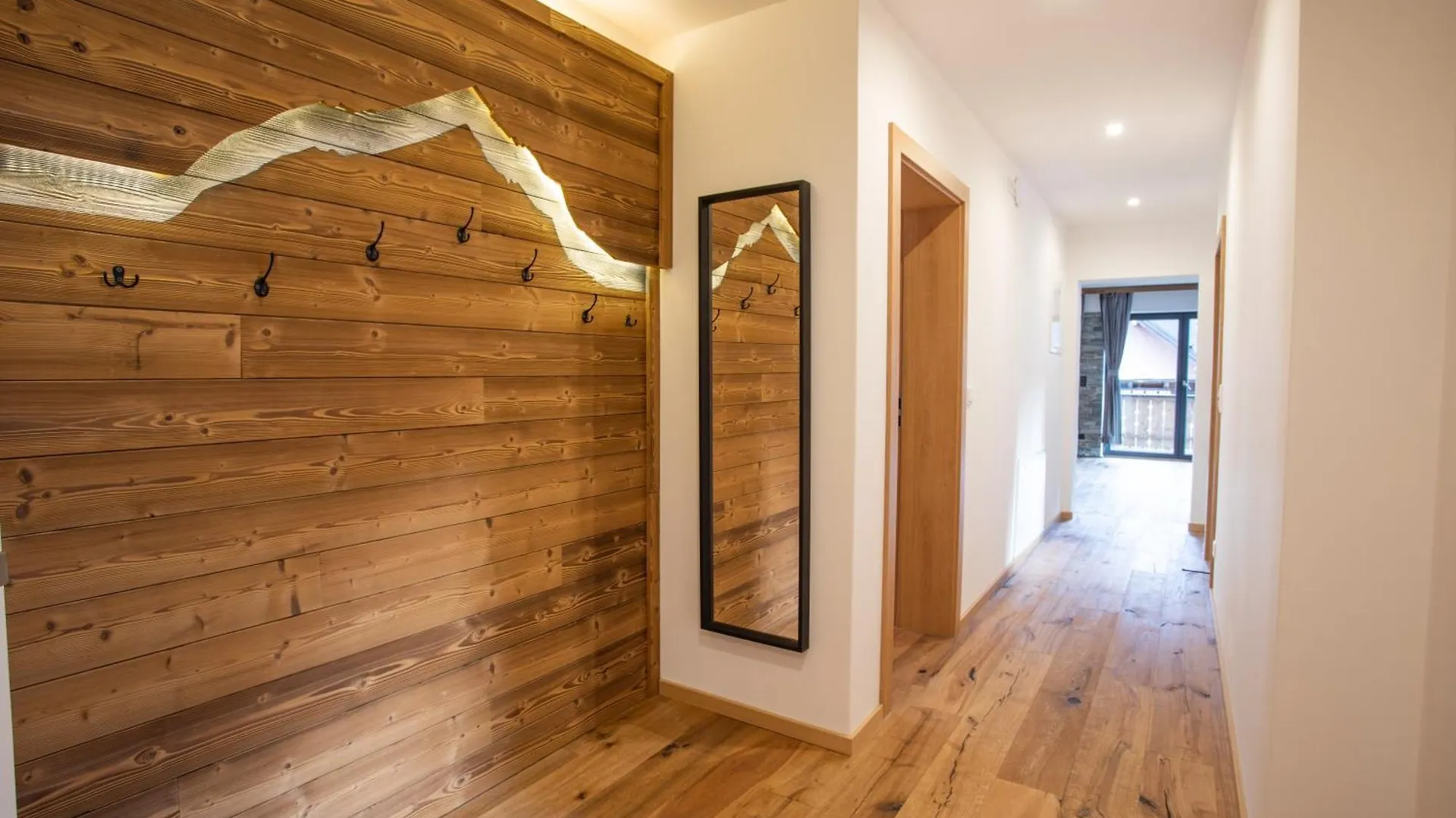 Apartment Wood&Stone Alpi ガルミッシュ・パルテンキルヒェン