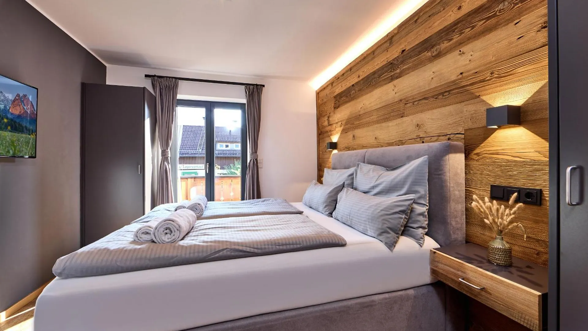 Apartment Wood&Stone Alpi ガルミッシュ・パルテンキルヒェン